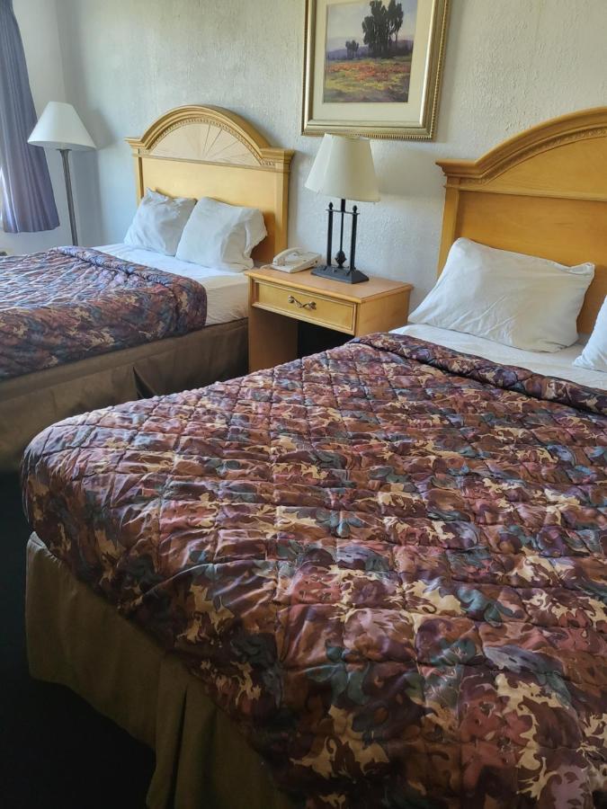 Rodeway Inn Brazil Extérieur photo