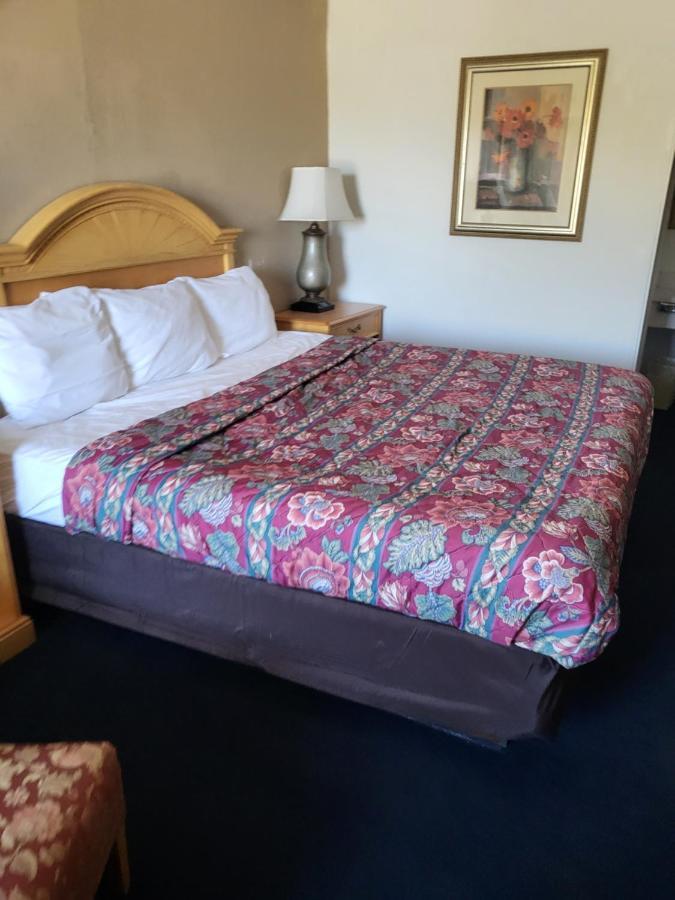 Rodeway Inn Brazil Extérieur photo